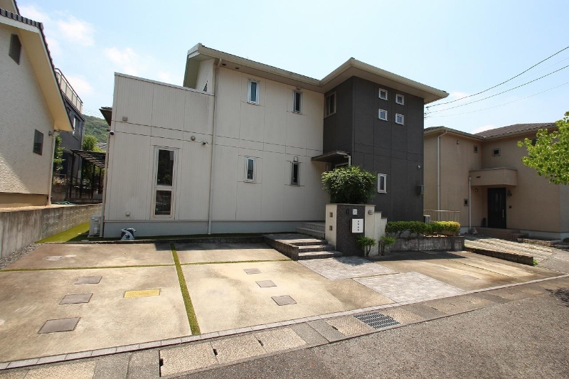 岡山県岡山市北区津高台１丁目