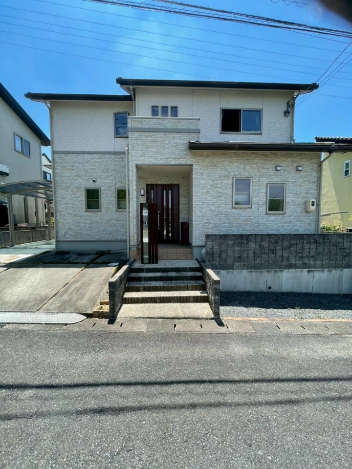 岡山県岡山市北区津高台４丁目